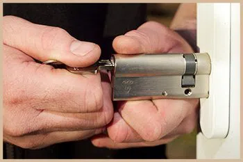 Elite Locksmith Services Hacienda Heights, CA 626-376-4385 Elite Locksmith Services Hacienda Heights, CA 626-376-4385 - 1-locksmiths